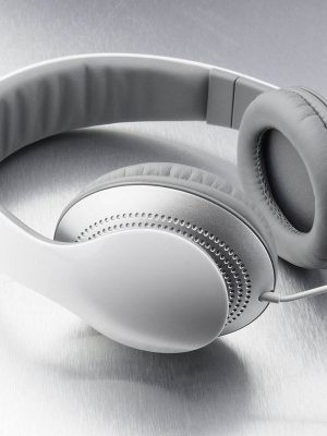 Eco-friendly high-imitation protein leather, imported from Korea with the same formula as protein PU leather, with 20,000 times of high wear resistance and 5 years of hydrolysis resistance, specifically designed for headphones/VR goggles