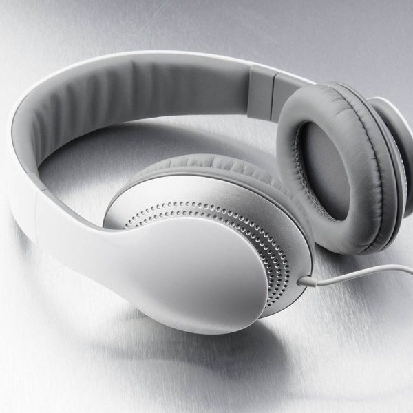 Eco-friendly high-imitation protein leather, imported from Korea with the same formula as protein PU leather, with 20,000 times of high wear resistance and 5 years of hydrolysis resistance, specifically designed for headphones/VR goggles